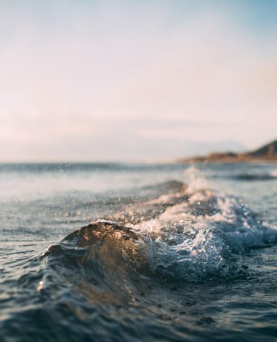 Volare wave break 640x958